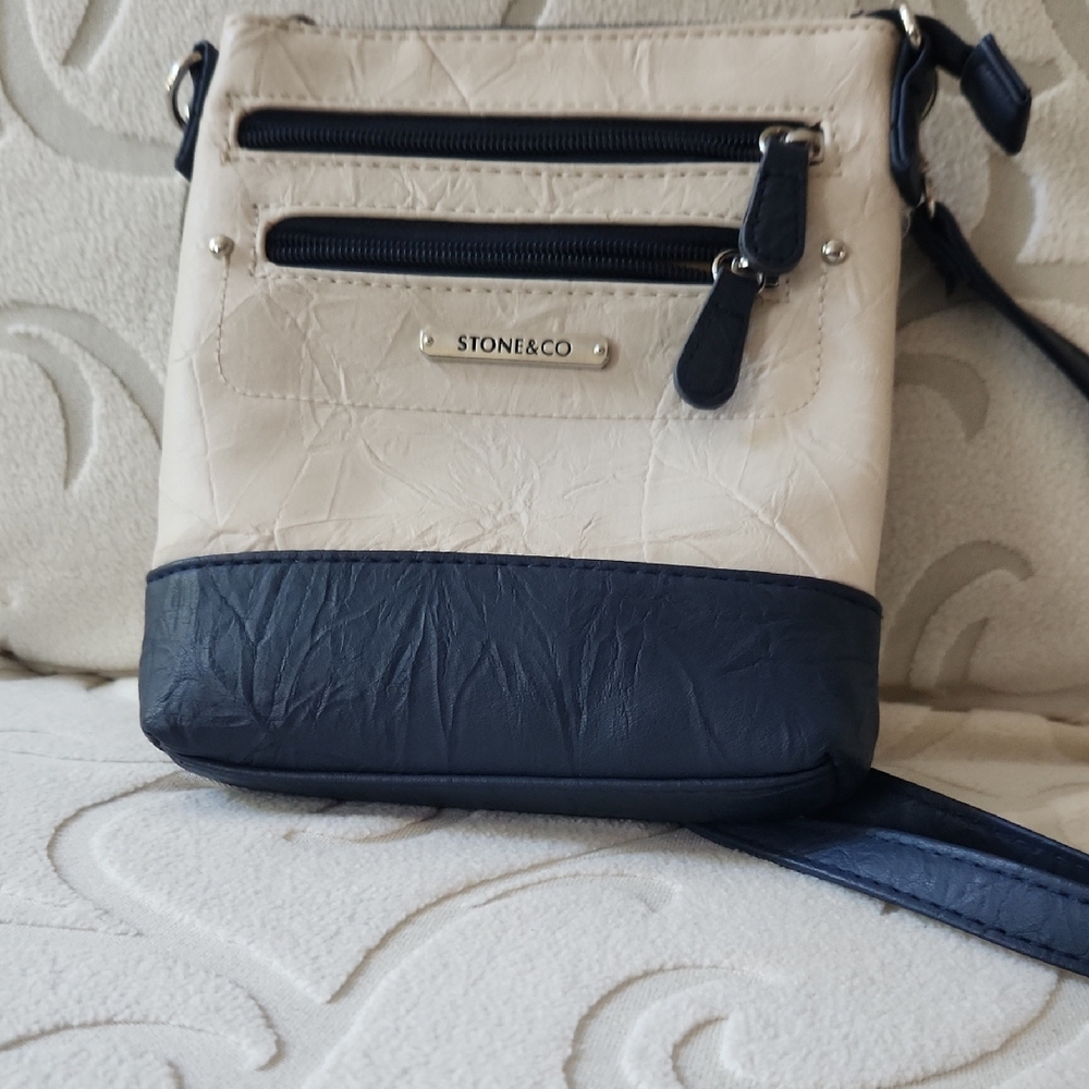 Stone & Co. Elegant Cream and Navy Crossbody Bag